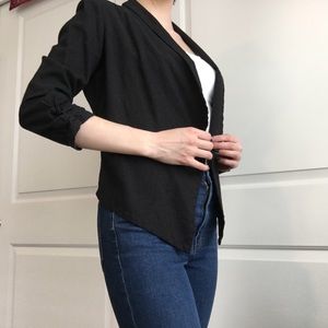Black linen blazer with ruched sleeves